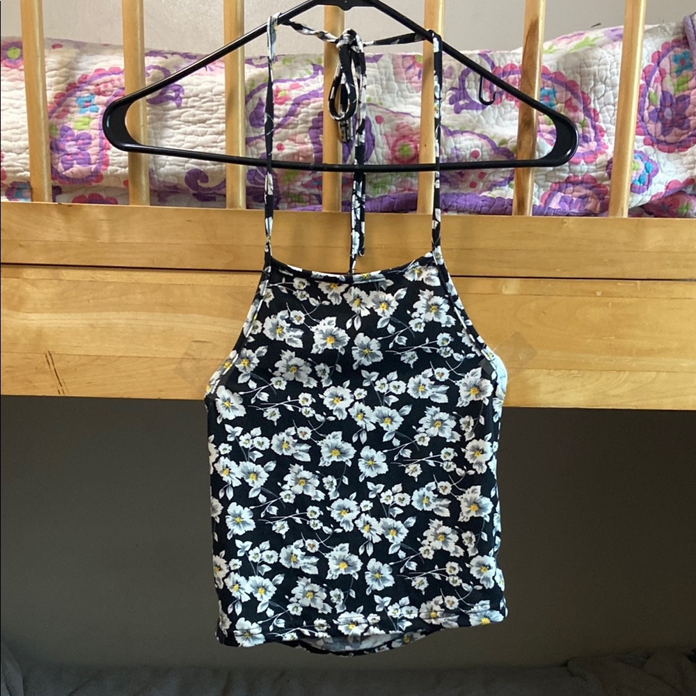 SHEIN Black and White Fitted Crop Camisole